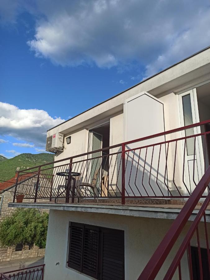 Lastva Holliday Rooms Budva Exterior foto