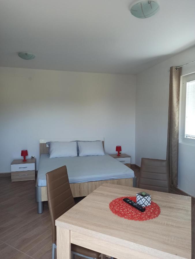 Lastva Holliday Rooms Budva Exterior foto